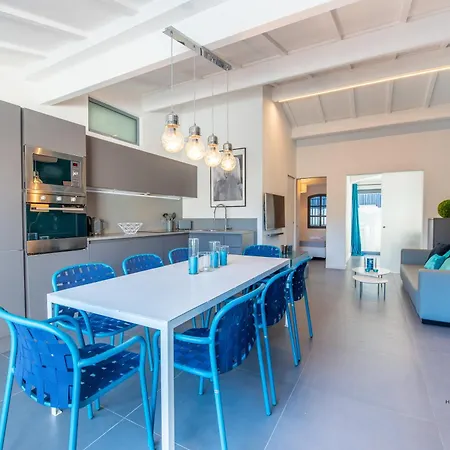 Maison Moderne Avec Piscine Et Tennis * Saint-Tropez