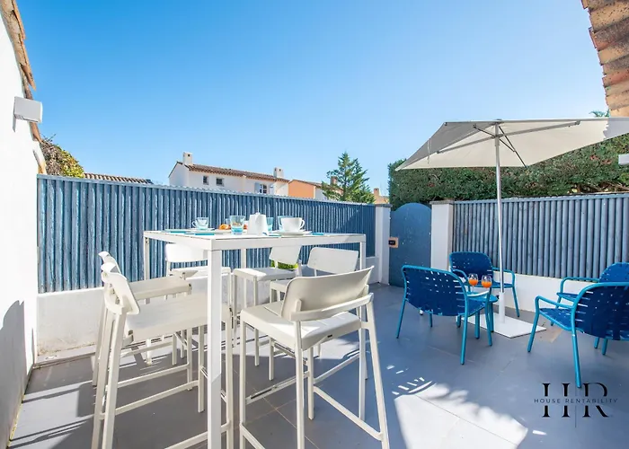 Vakantiehuis Maison Moderne Avec Piscine Et Tennis