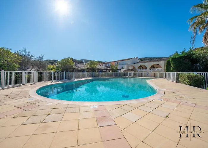 Maison Moderne Avec Piscine Et Tennis